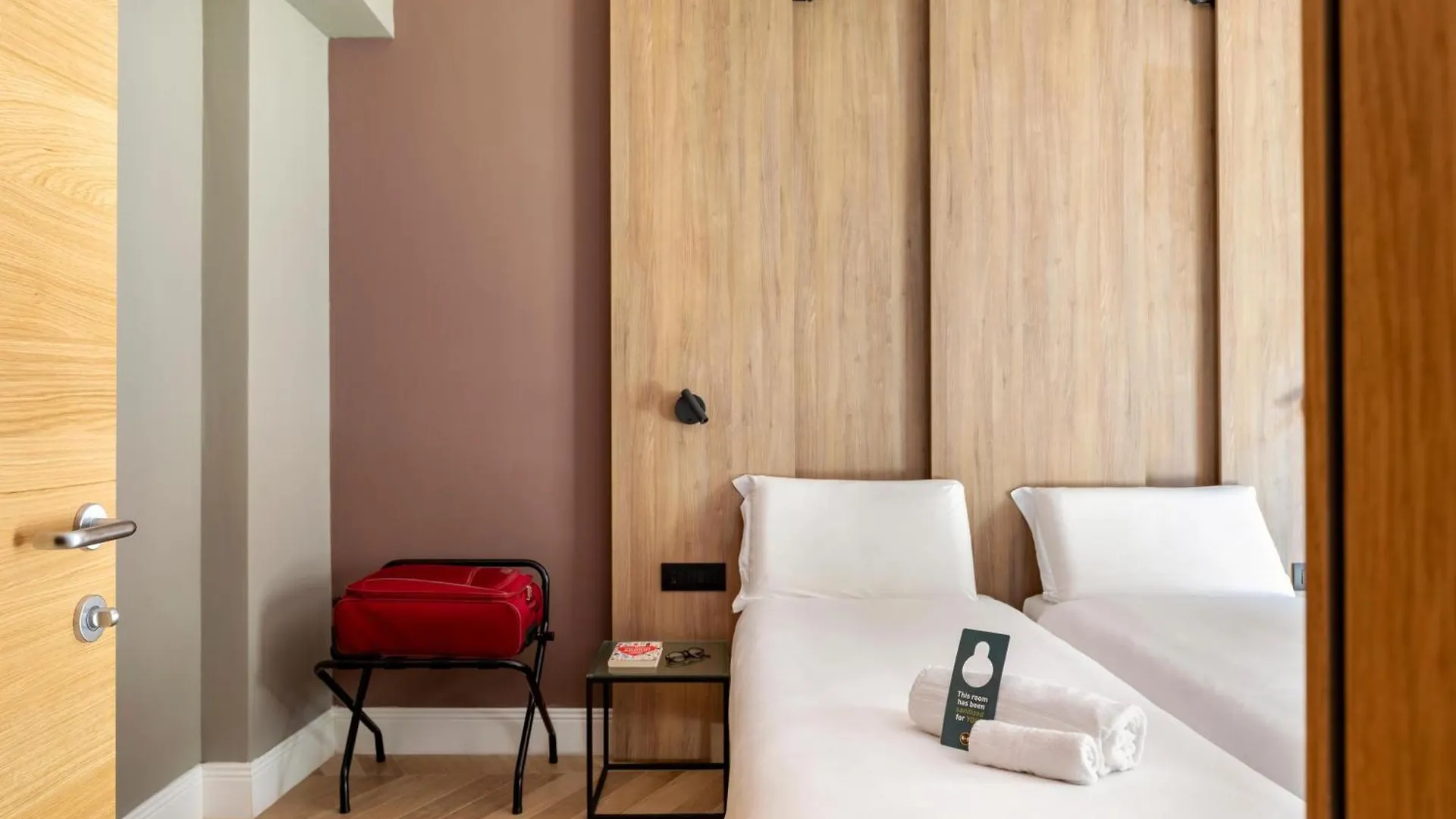 B&B Hotel Genova City Center