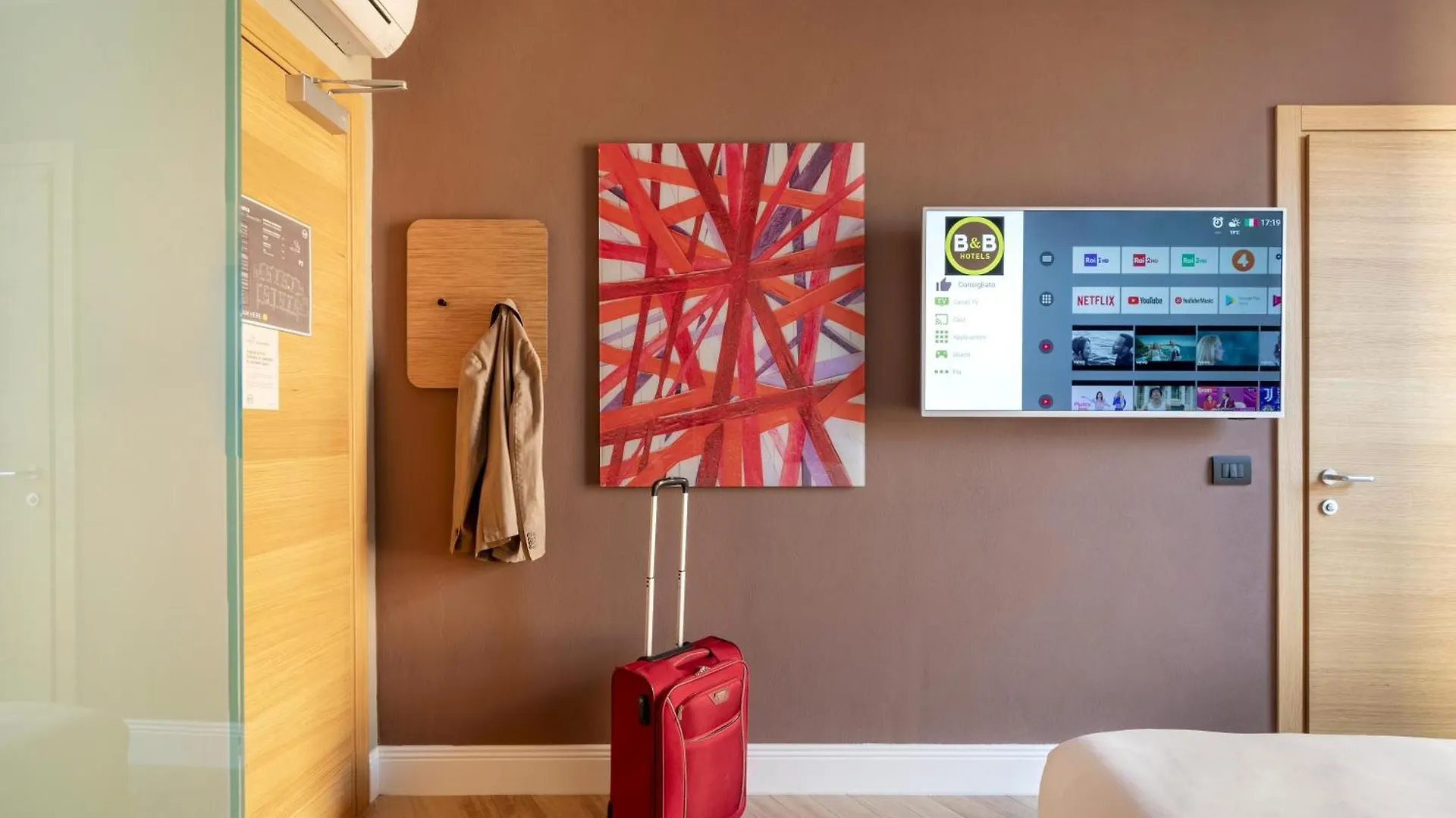 ***  B&B Hotel Genova City Center İtalya