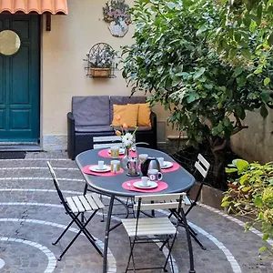 Appartement Casa Acquario Centro Mamaisongenova